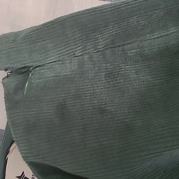 Sage green tuckernuck pants - Picture 3 of 4